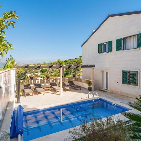 Nice Home In Postira With Outdoor Swimming Pool מראה חיצוני תמונה